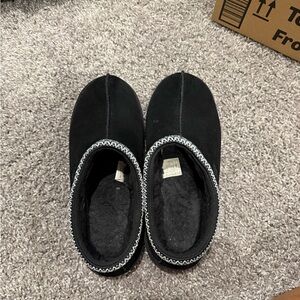 Ugg Black Tasman II Slippers